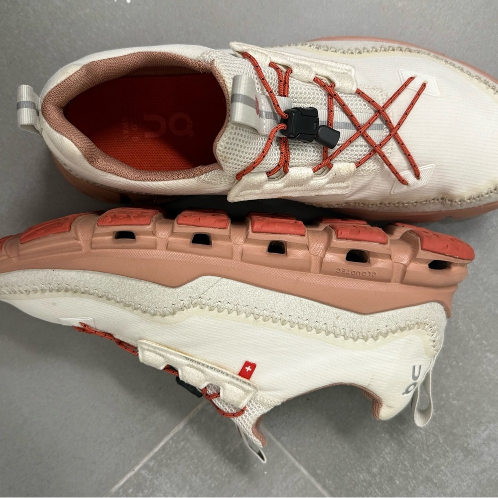 On Running Women's Sneakers in White and Rust - Picture 4 of 9